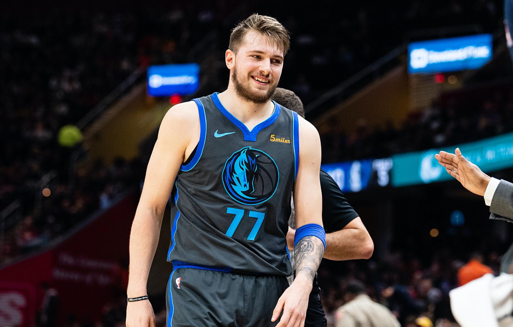 九尾，坦然携手迎战DRG，目前AG的状态，大概率在RNG手里结束15连胜！